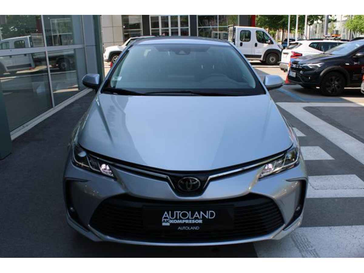 Toyota Corolla 1.5 Luna 