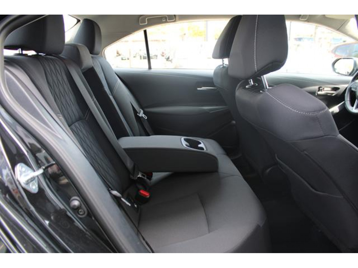 Toyota Corolla 1.5 LUNA AUT 
