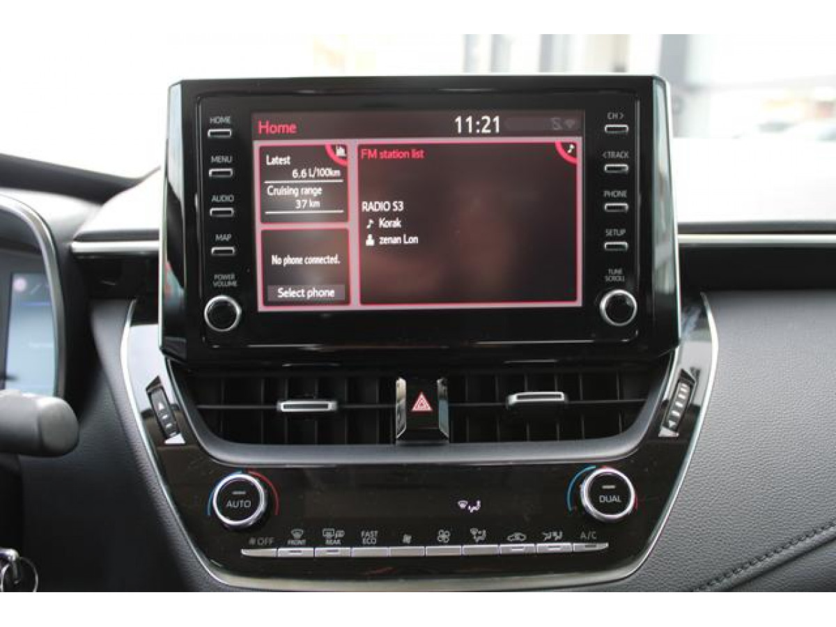 Toyota Corolla 1.5 LUNA AUT 