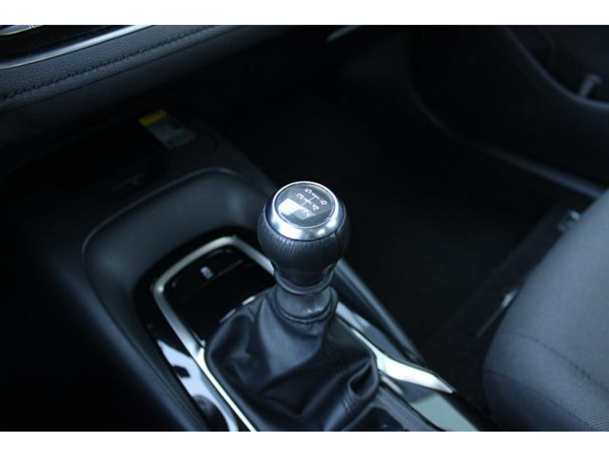 Toyota Corolla 1.5 Luna 