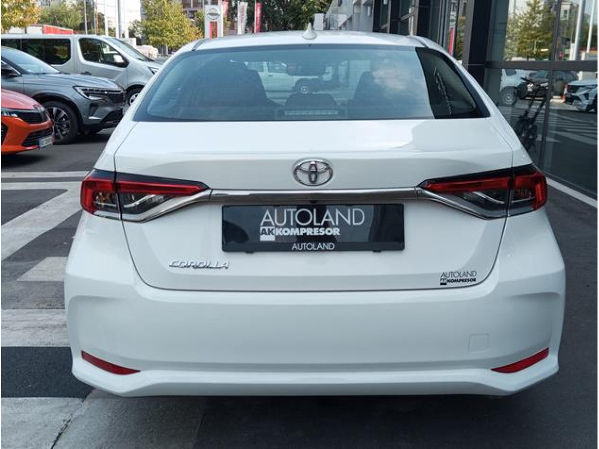 Toyota Corolla 1.5 Luna