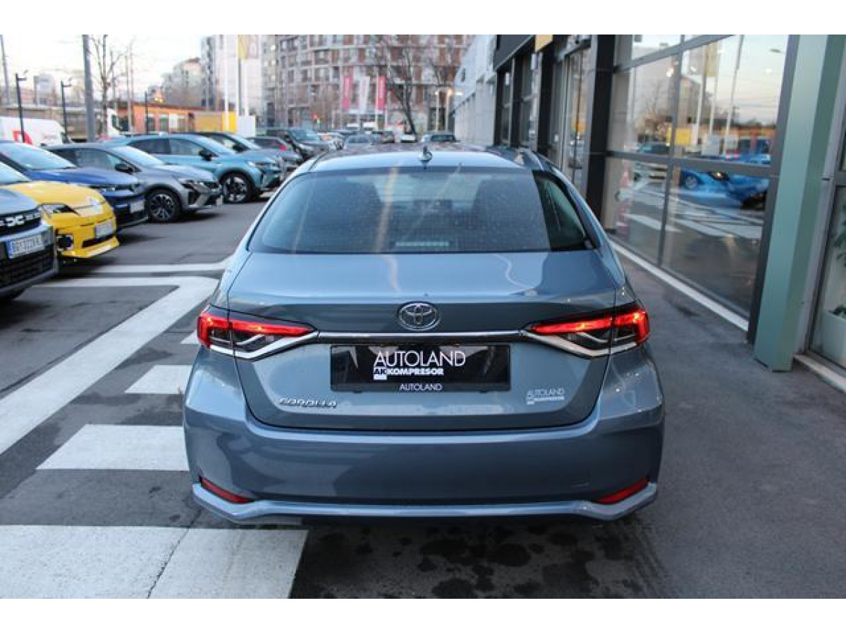 Toyota Corolla 1.5 Luna 