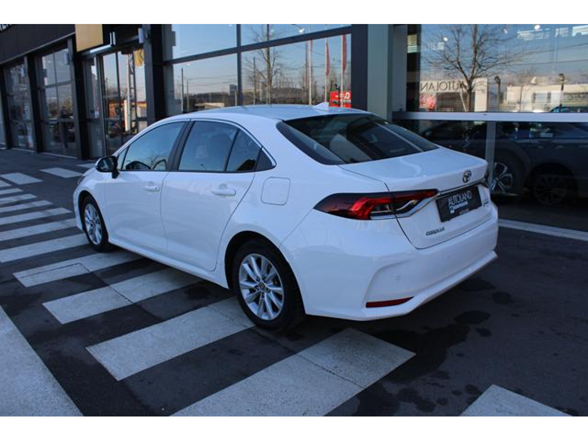 Toyota Corolla 1.5 Luna 