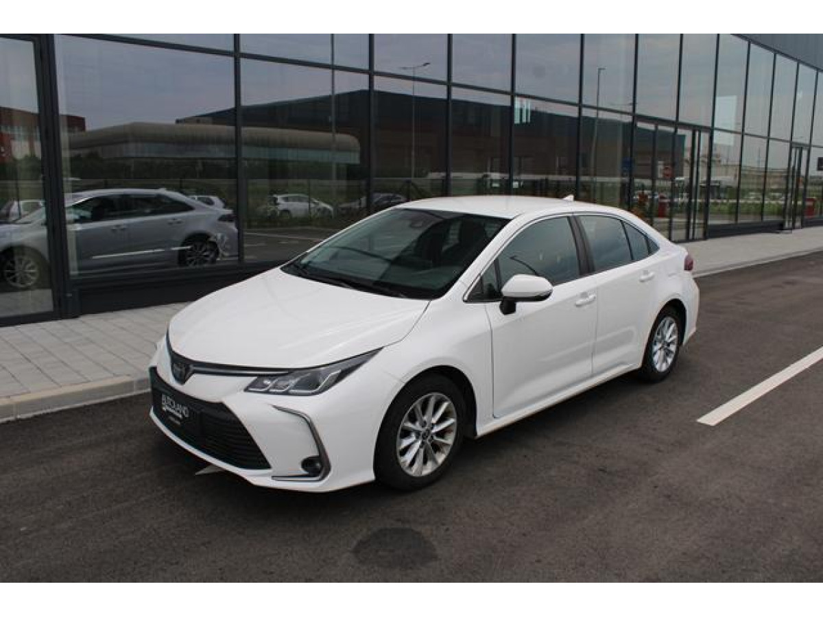 Toyota Corolla 1.5 Luna 