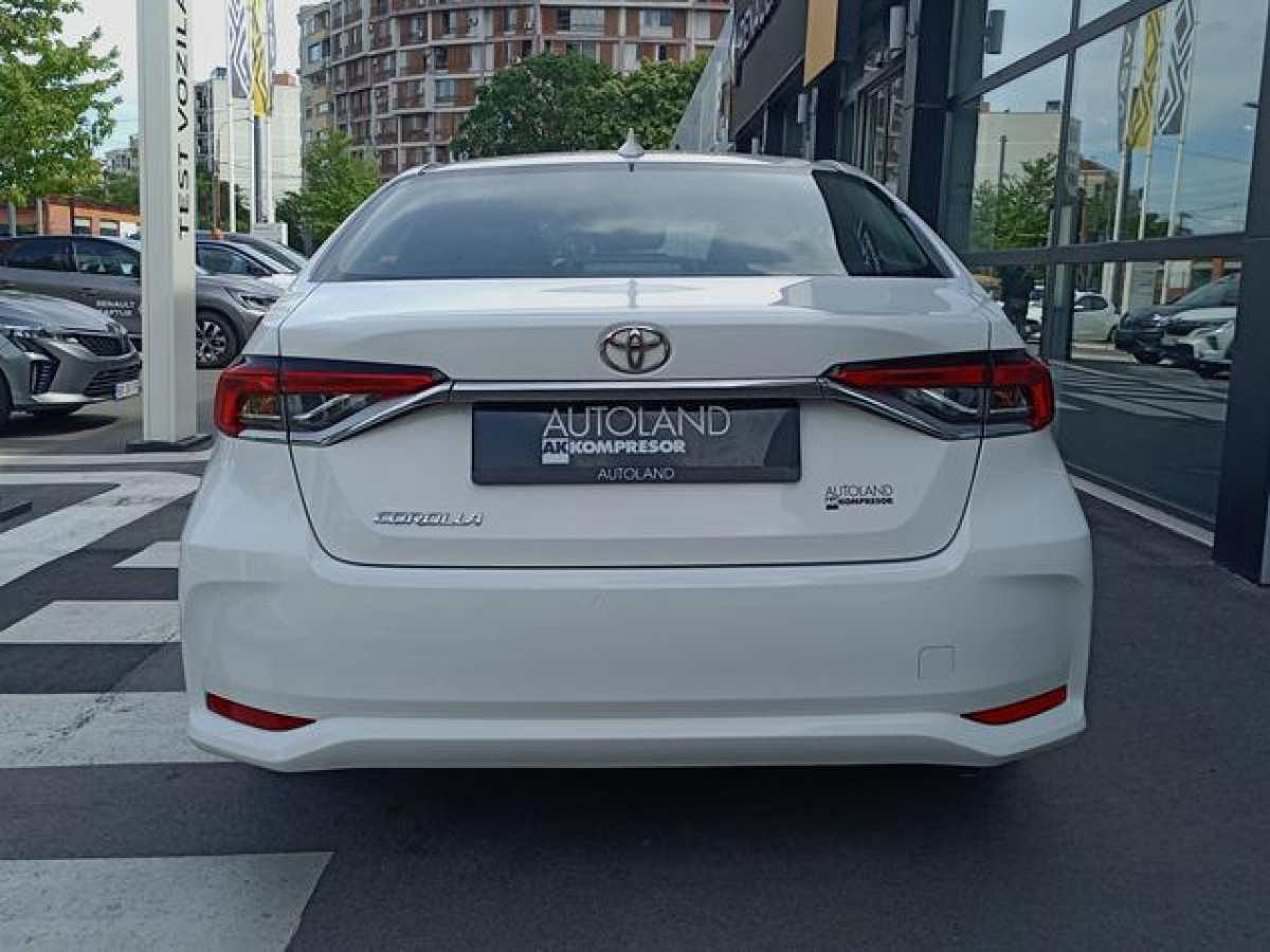 Toyota Corolla 1.5 Luna