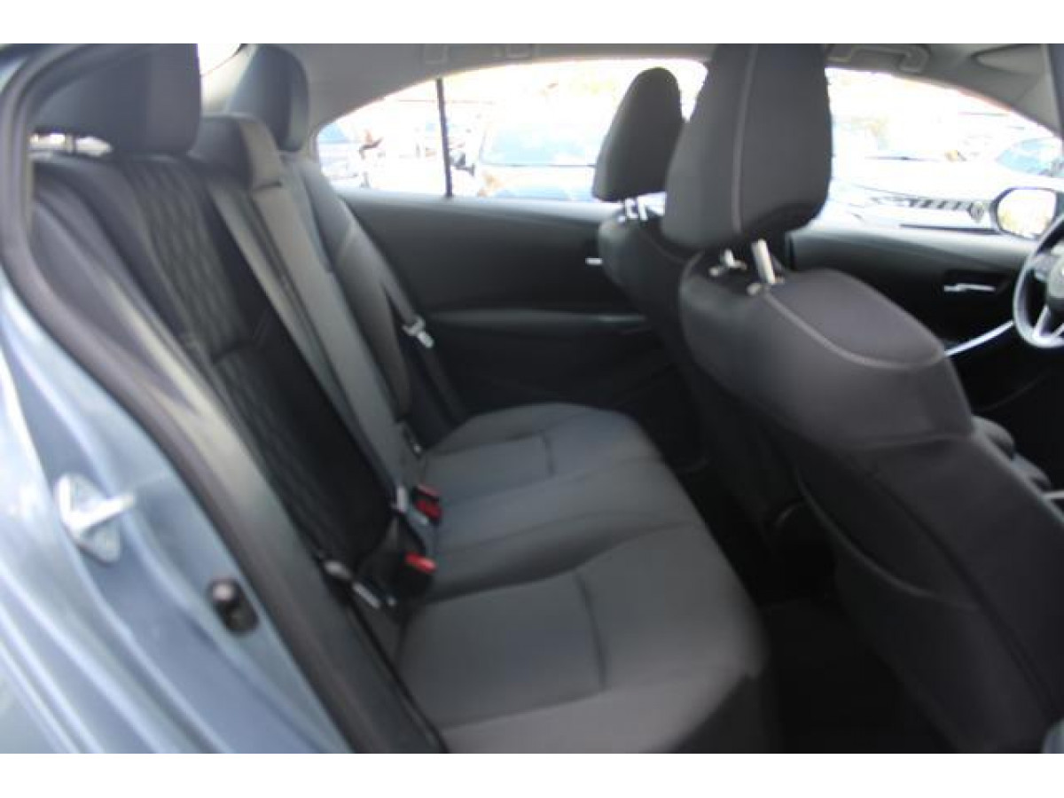 Toyota Corolla 1.5 LUNA AUT 