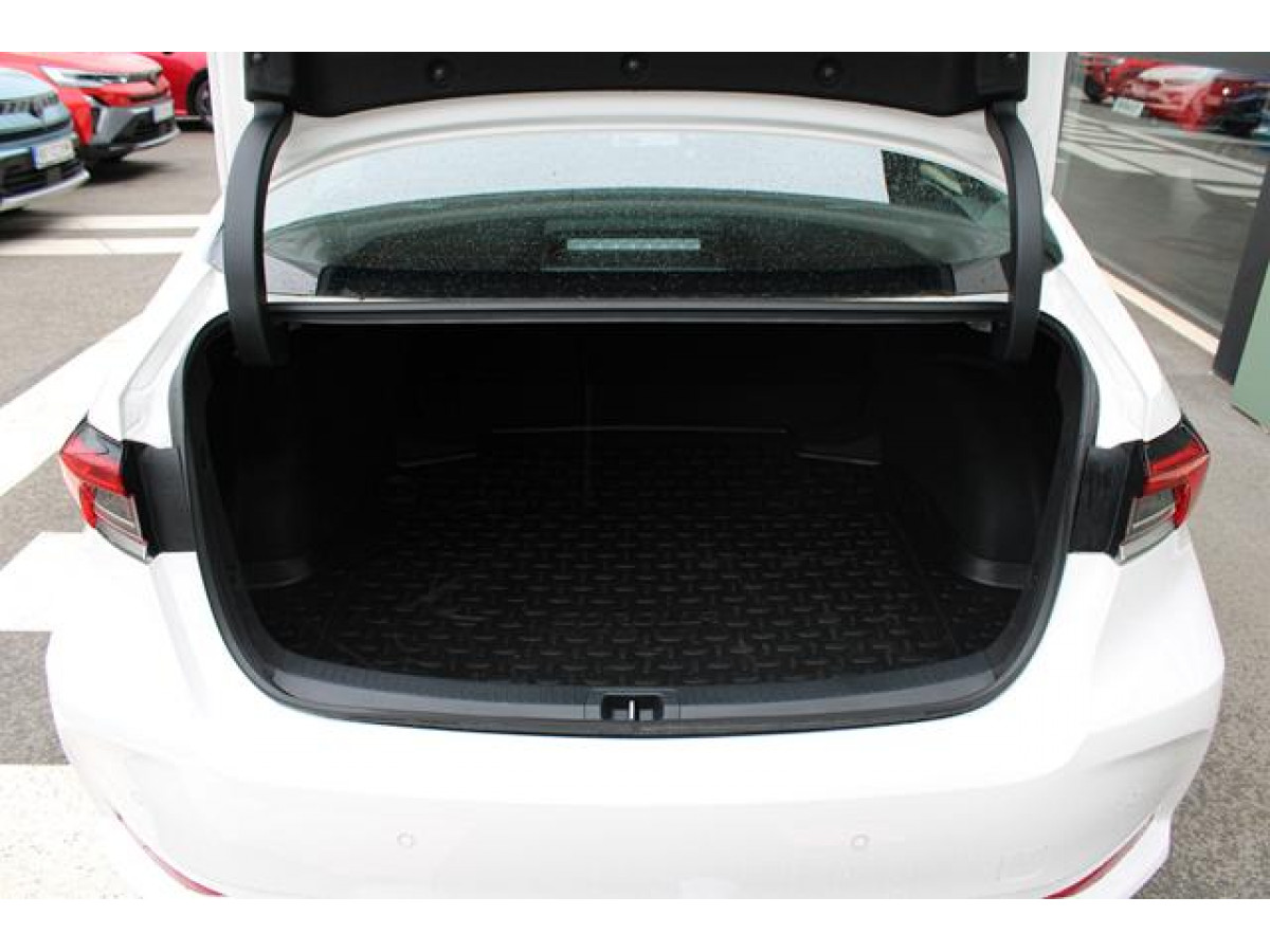 Toyota Corolla 1.5 Luna 