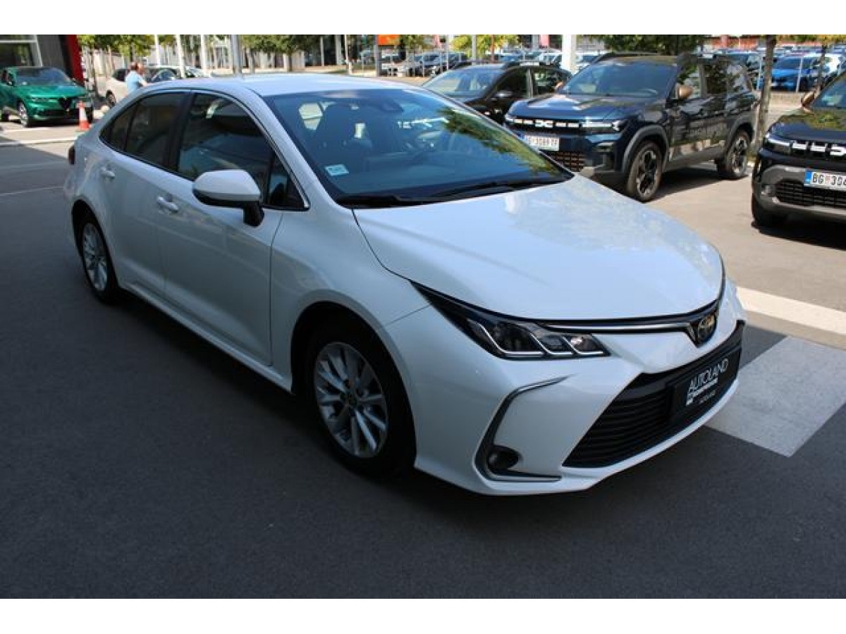 Toyota Corolla 1.5 Luna 