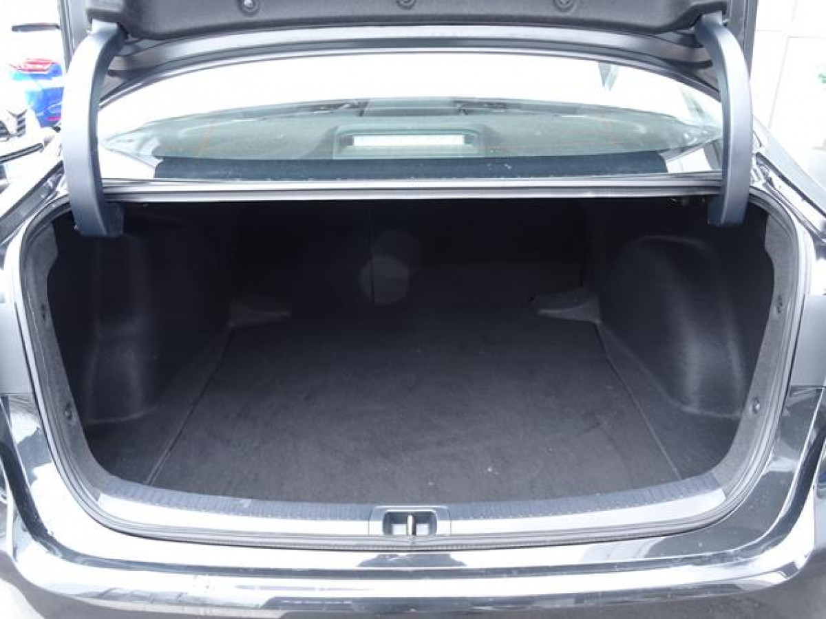 Toyota Corolla 1.6 TNG 
