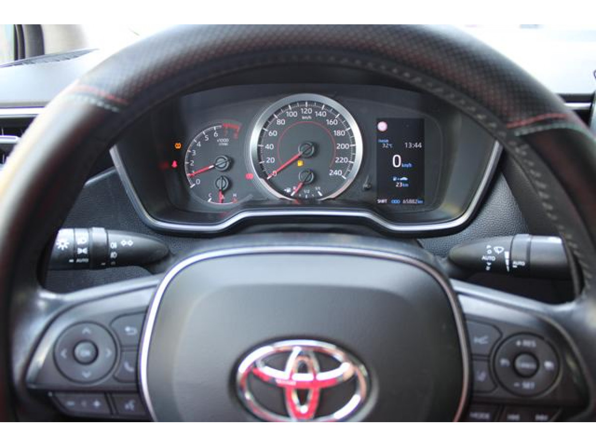 Toyota Corolla 1.6 LUNA 