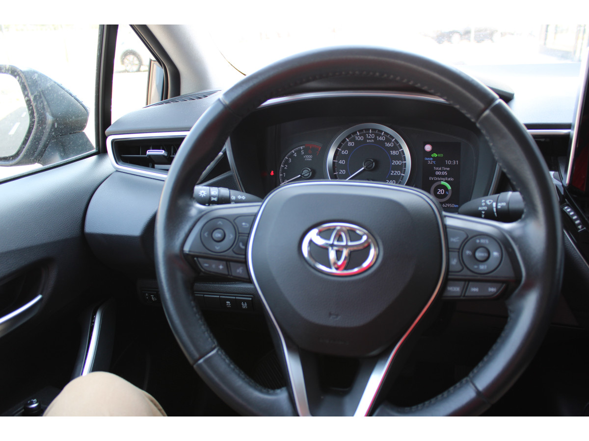 Toyota Corolla 1.8 Hyb. AUT 