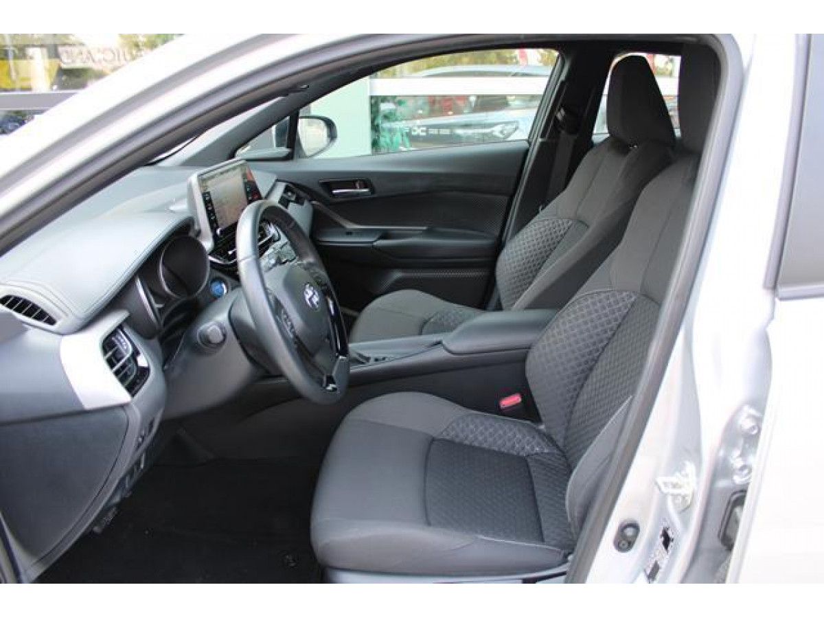 Toyota C-HR 1.8 HYBRID AUT 