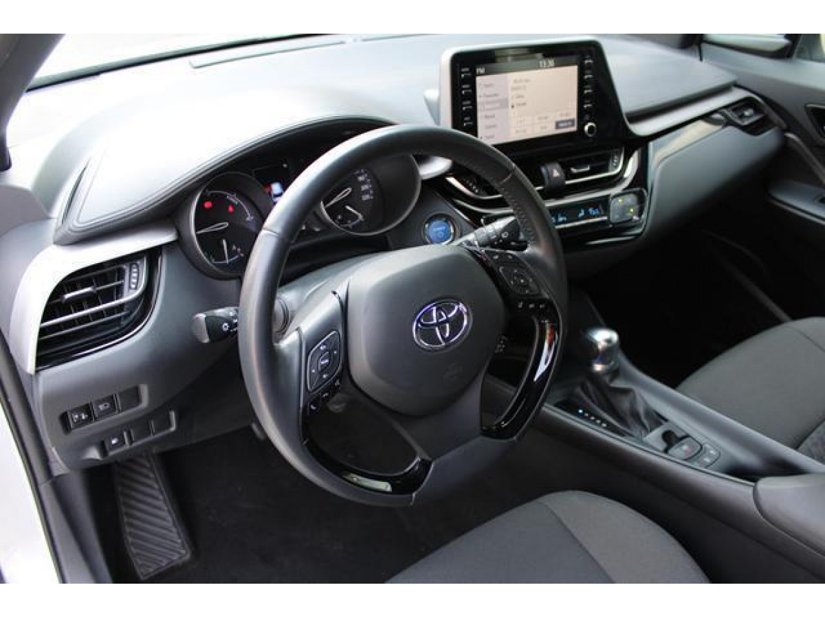 Toyota C-HR 1.8 HYBRID AUT 