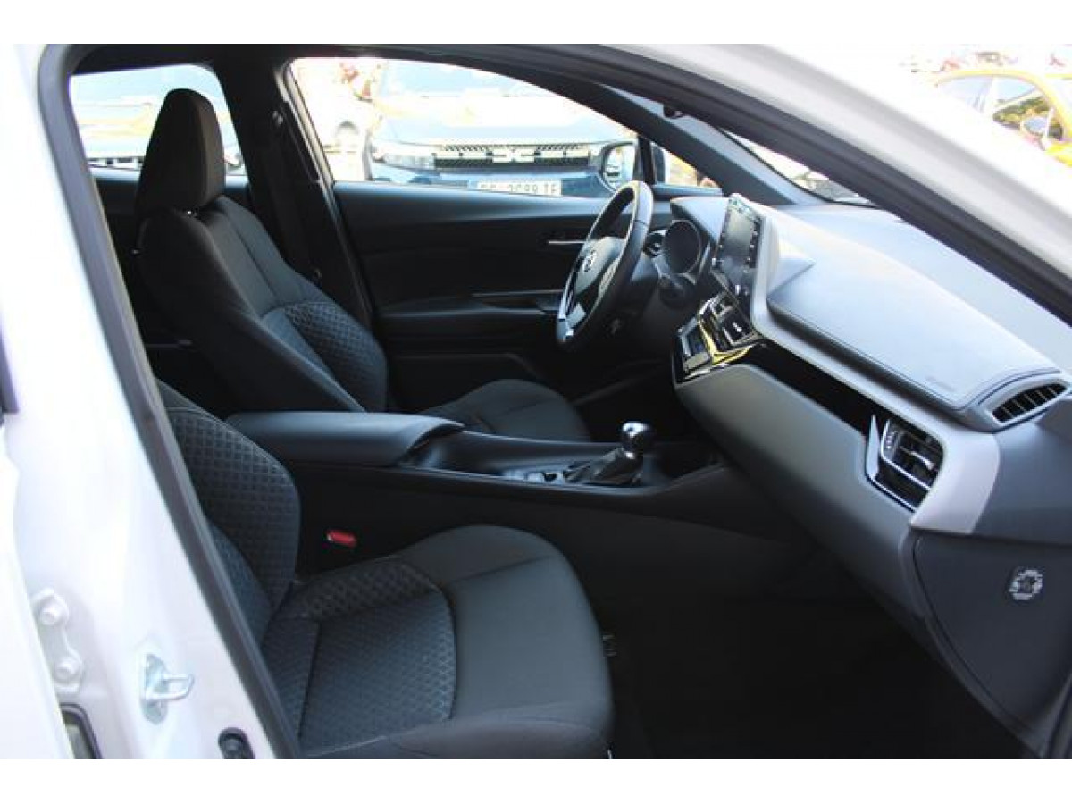 Toyota C-HR 1.8 HYBRID AUT 