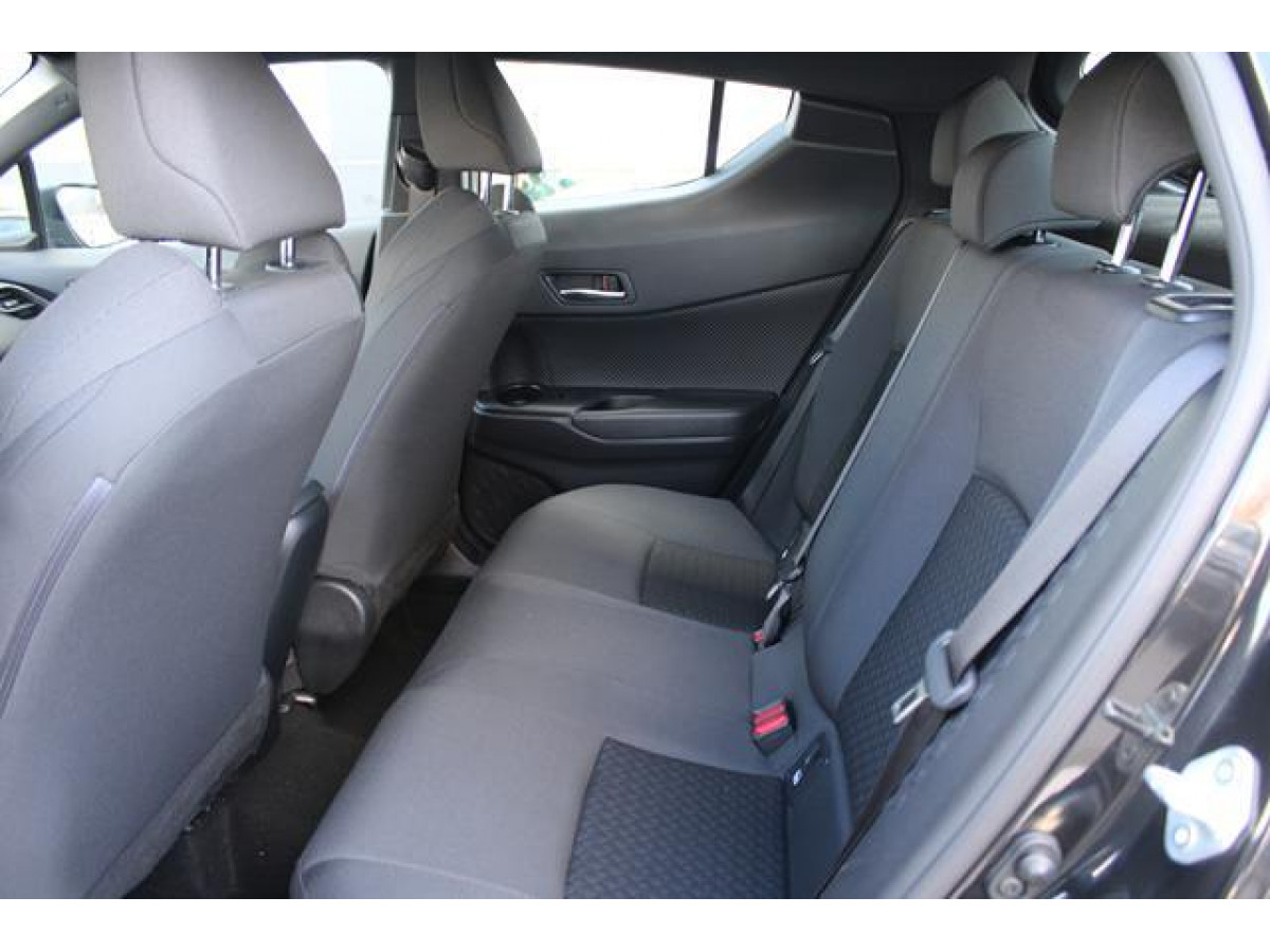 Toyota C-HR 1.8 HYBRID AUT 