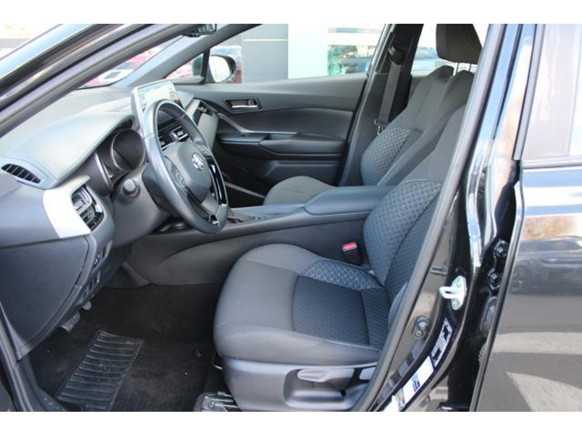 Toyota C-HR 1.8 HYBRID AUT 