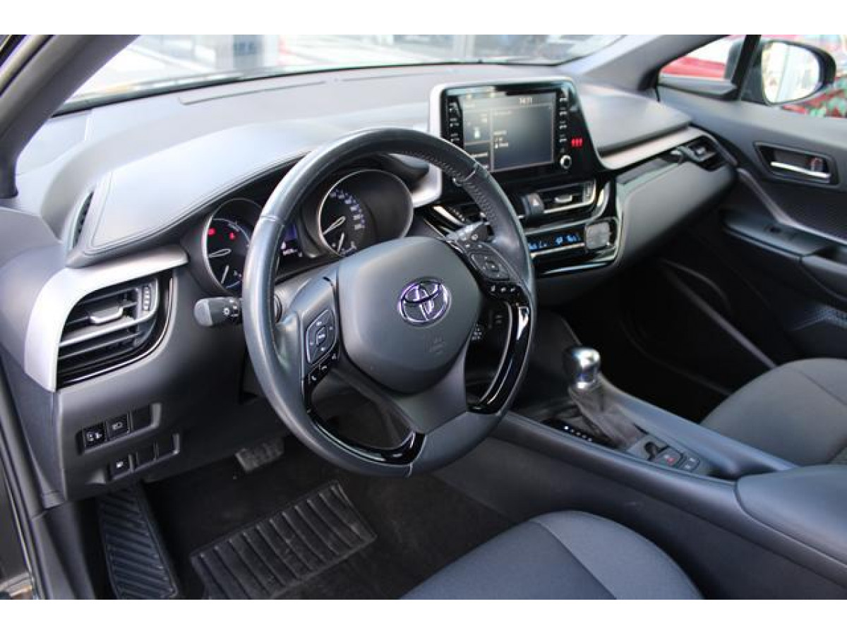 Toyota C-HR 1.8 HYBRID AUT 