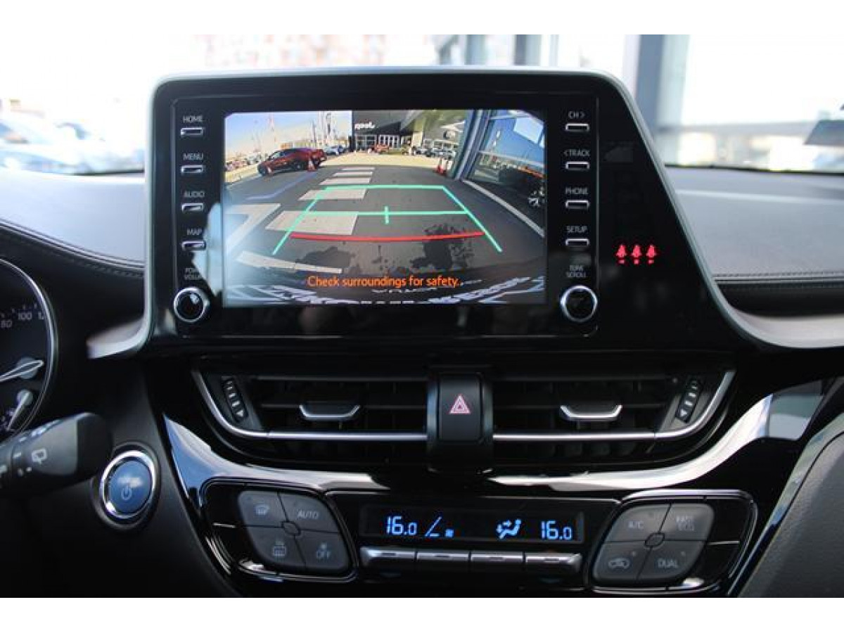 Toyota C-HR 1.8 HYBRID AUT 