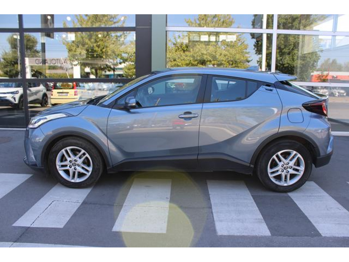 Toyota C-HR 1.8 HYBRID AUT 