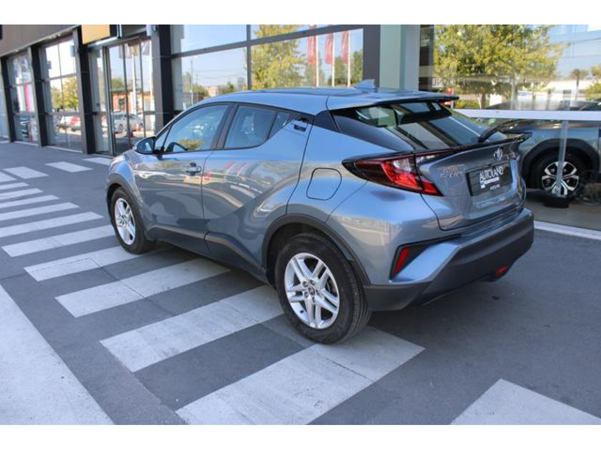 Toyota C-HR 1.8 HYBRID AUT 