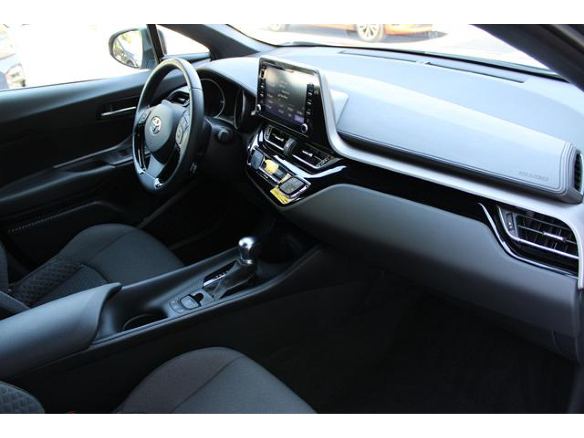 TOYOTA C-HR 1.8 HYBRID 