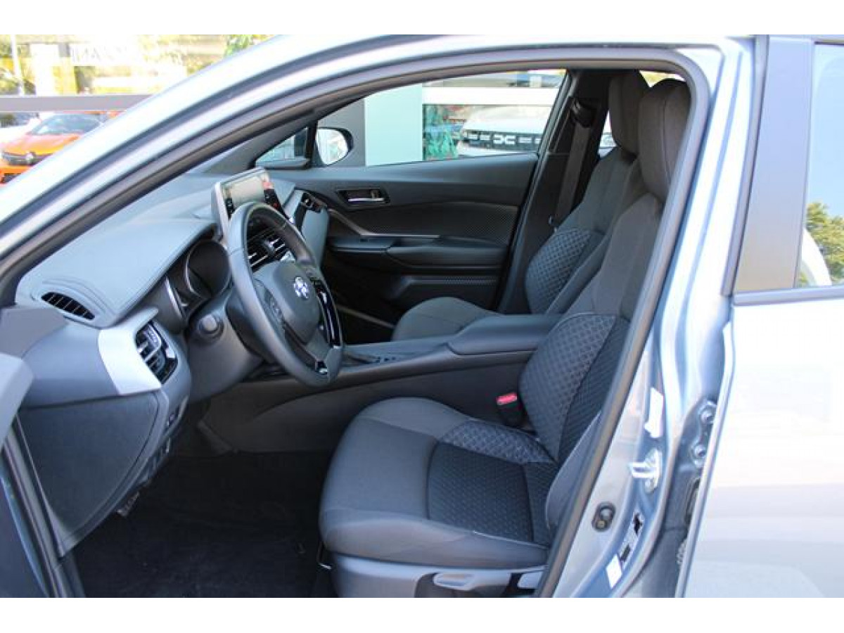 TOYOTA C-HR 1.8 HYBRID 