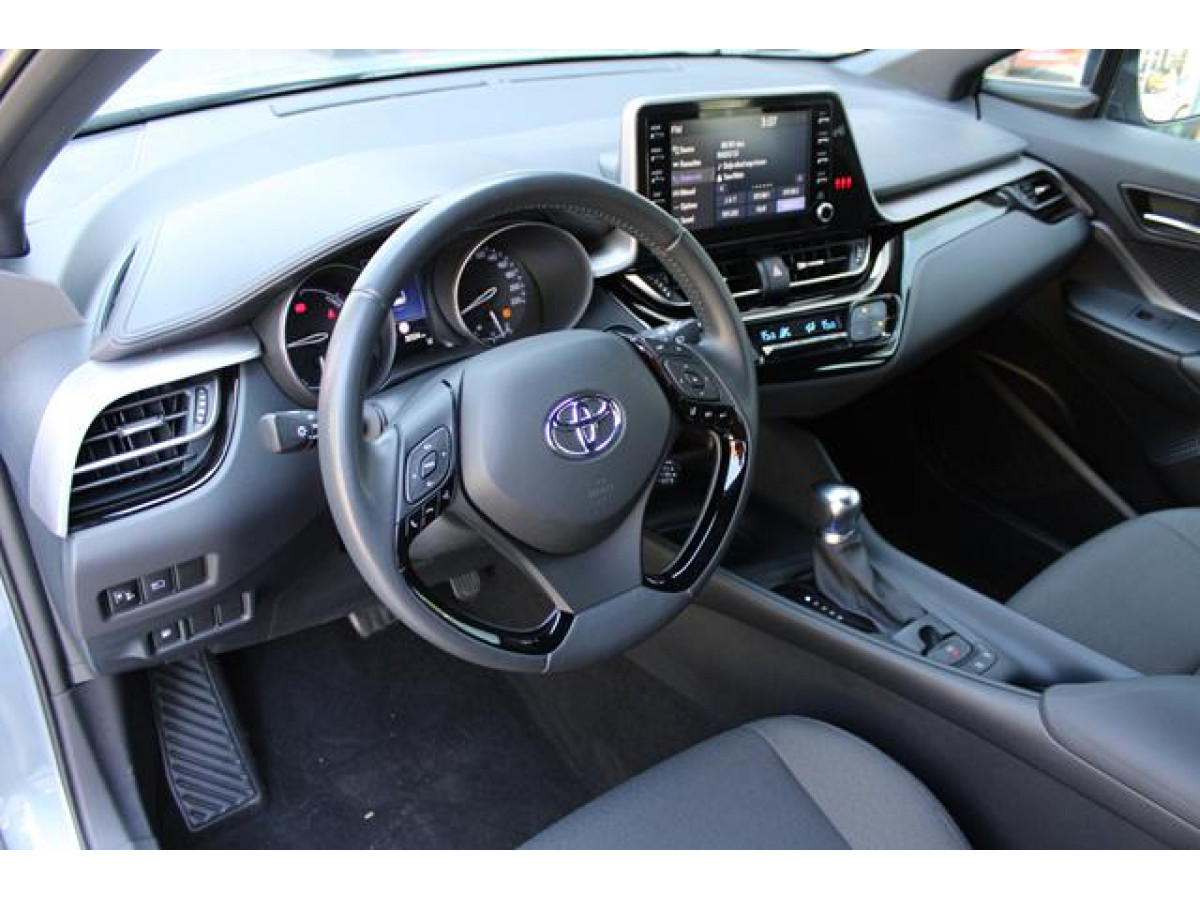 TOYOTA C-HR 1.8 HYBRID 