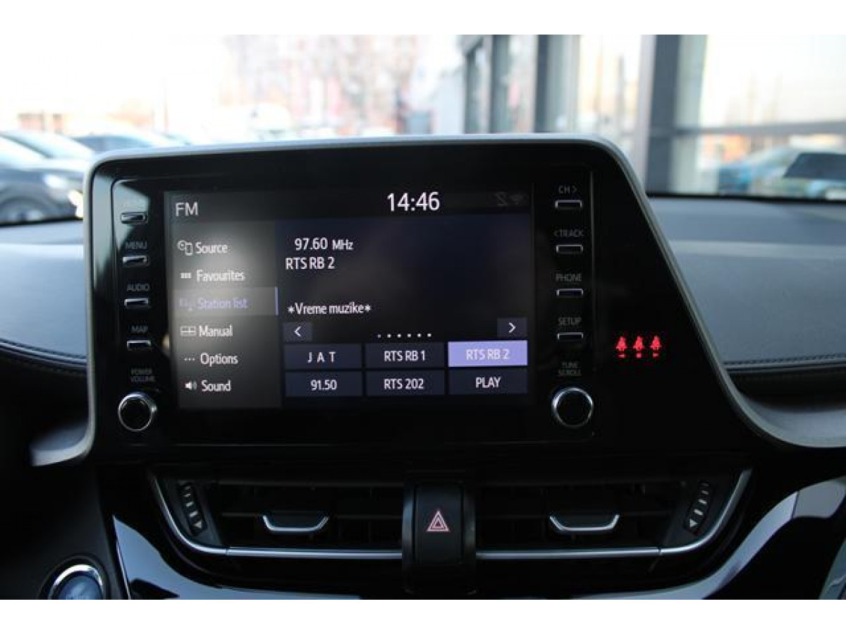 Toyota C-HR 1.8 HYBRID AUT 