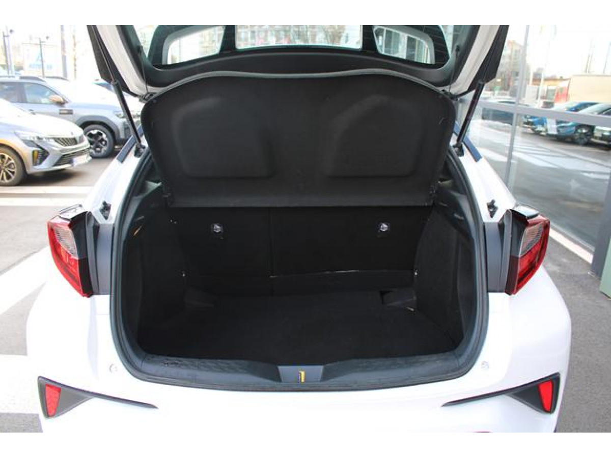 Toyota C-HR 1.8 HYBRID AUT 