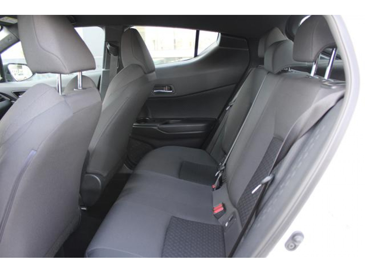 Toyota C-HR 1.8 HYBRID AUT 