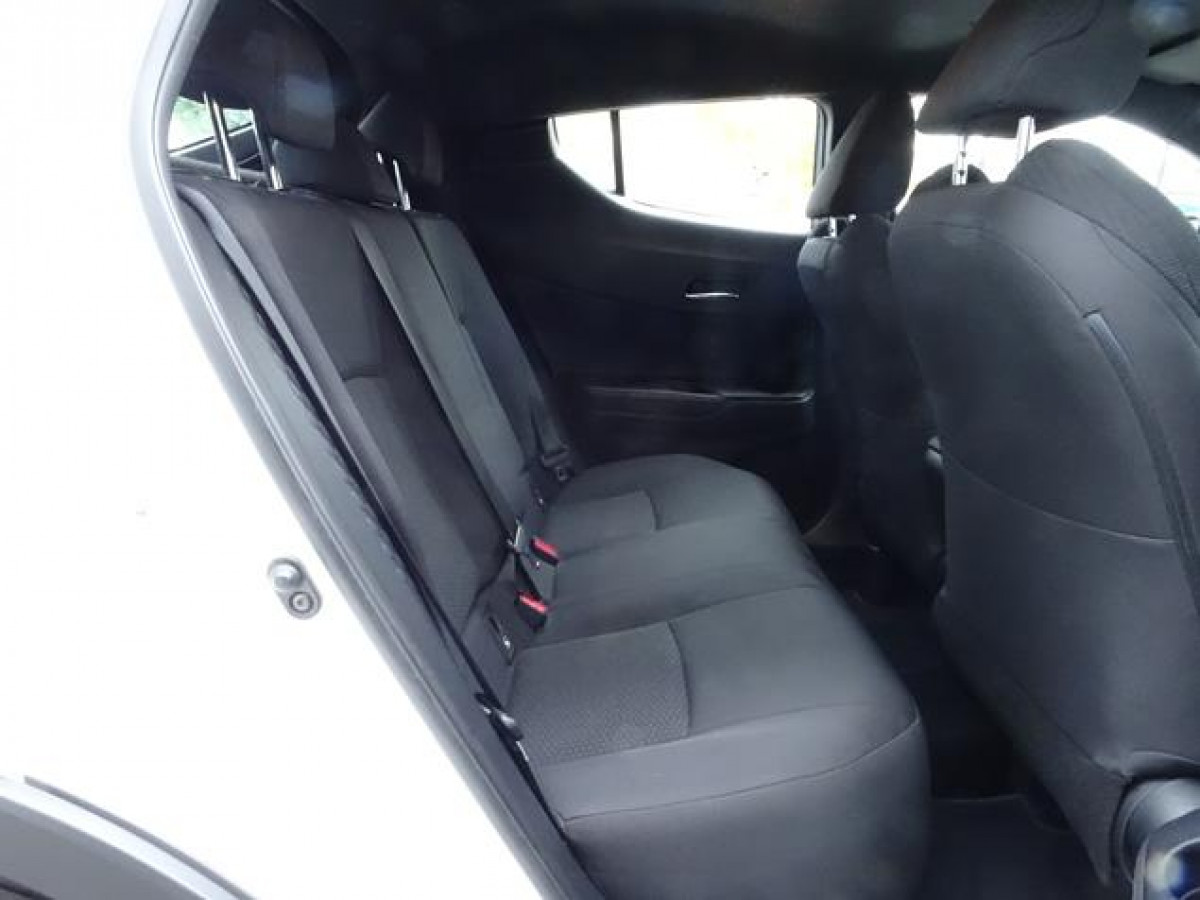 Toyota C-HR 1.2T Dual 