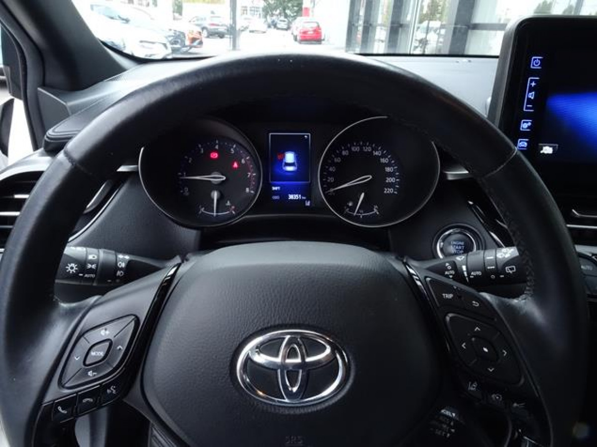 Toyota C-HR 1.2T Dual 
