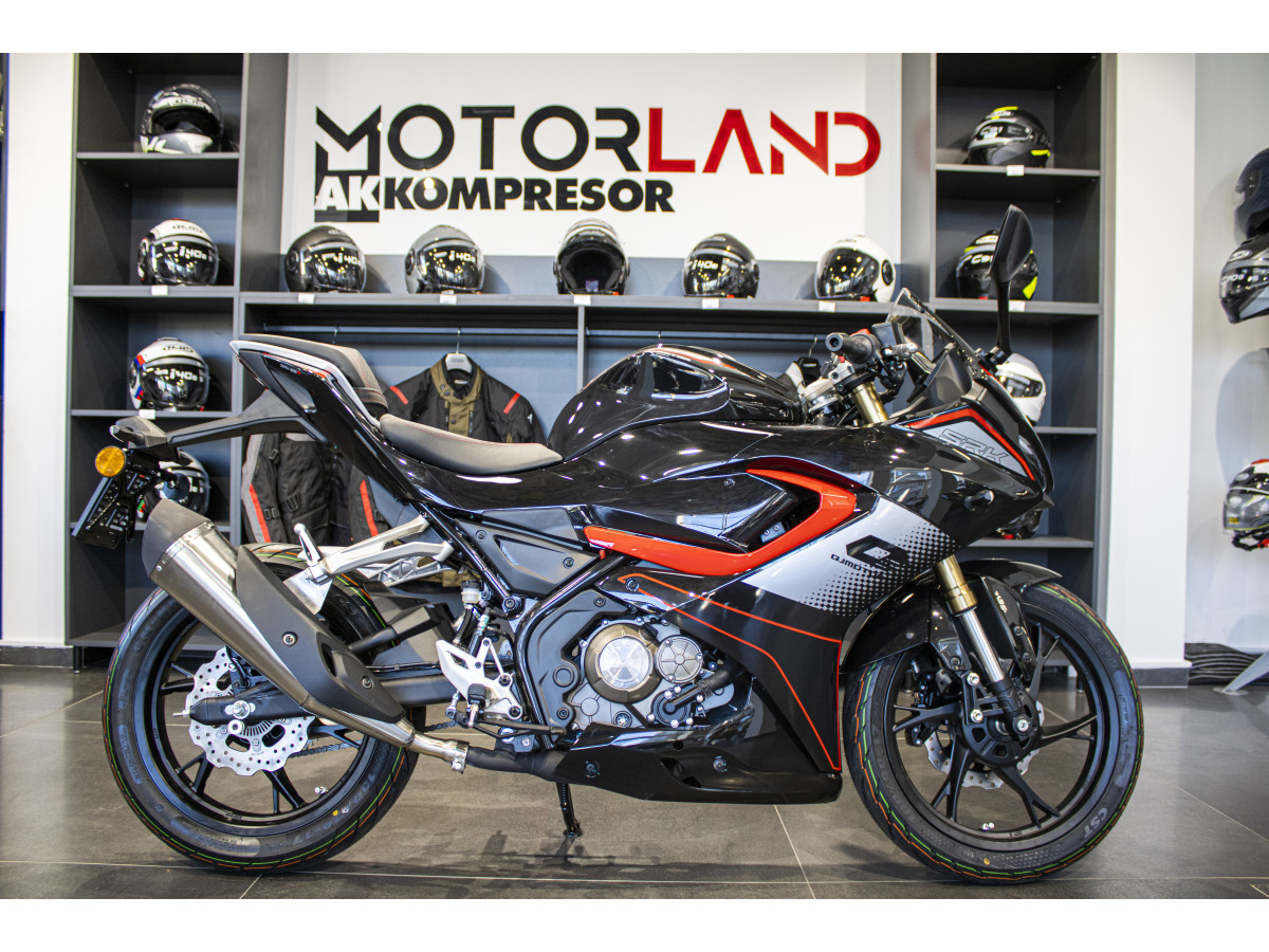 QJMOTOR SRK 125 R