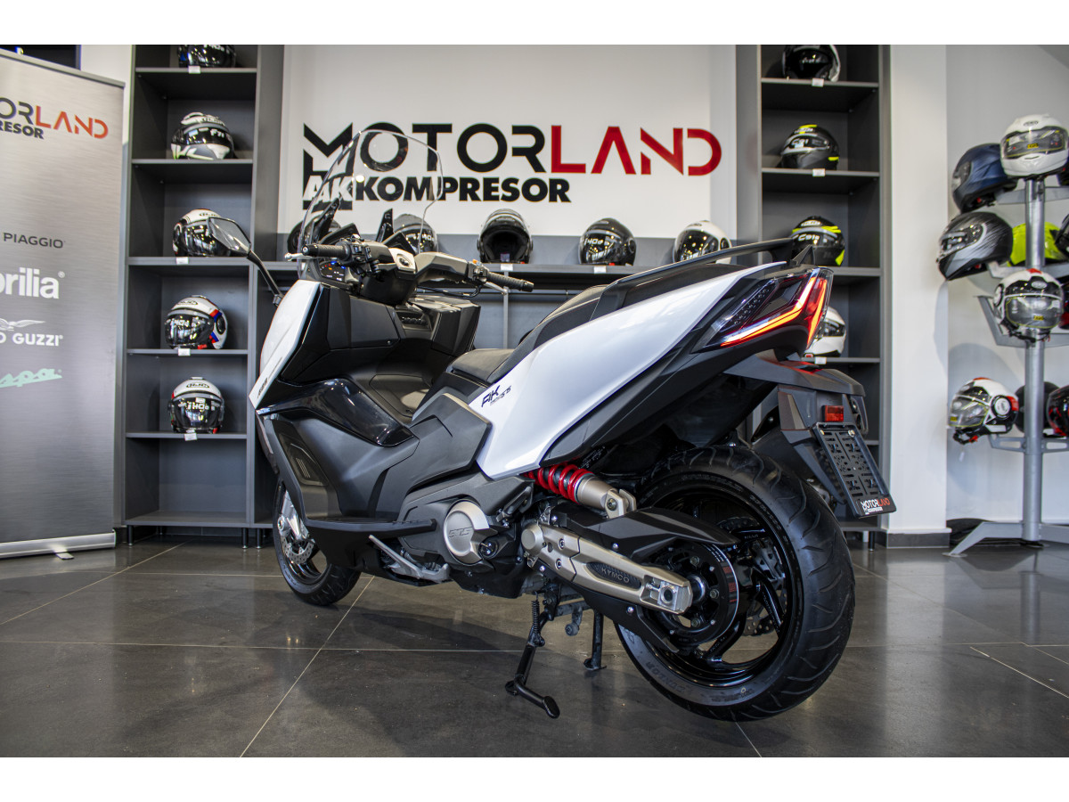 Kymco AK 575 PREMIUM 