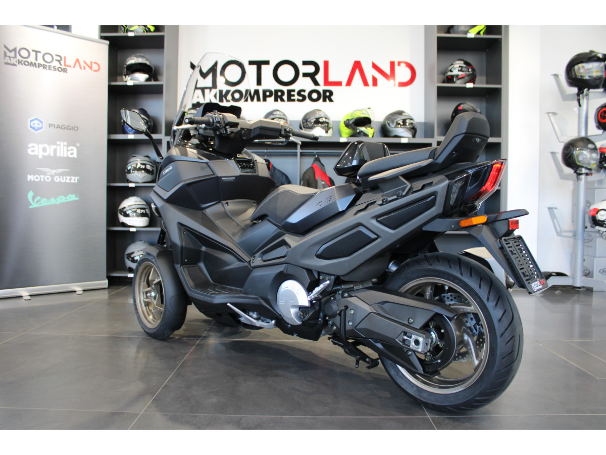 Kymco CV3 575 