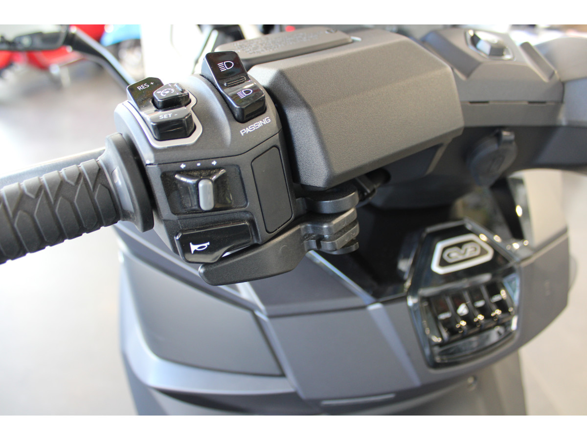 Kymco CV3 575 
