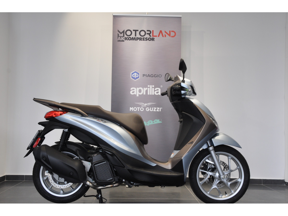 Piaggio Medley 
