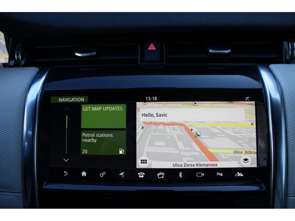 Land Rover Discovery Sport 2.0 R-DYNAMIC 4WD 