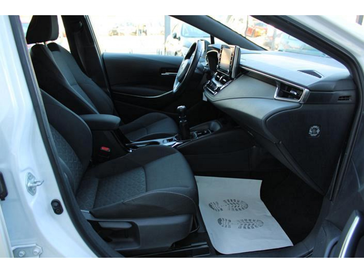 Toyota Corolla 1.2 Luna 