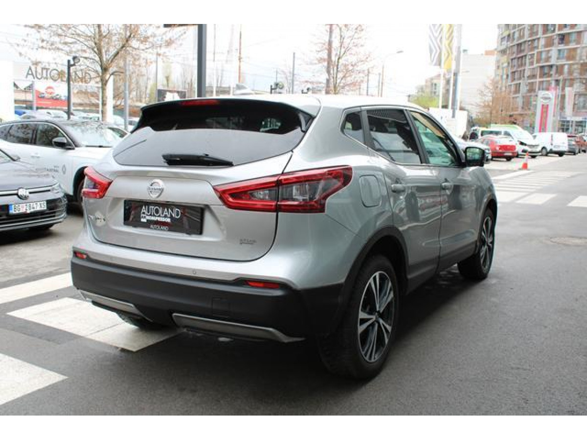 Nissan Qashqai 1.3 tCe EDC 
