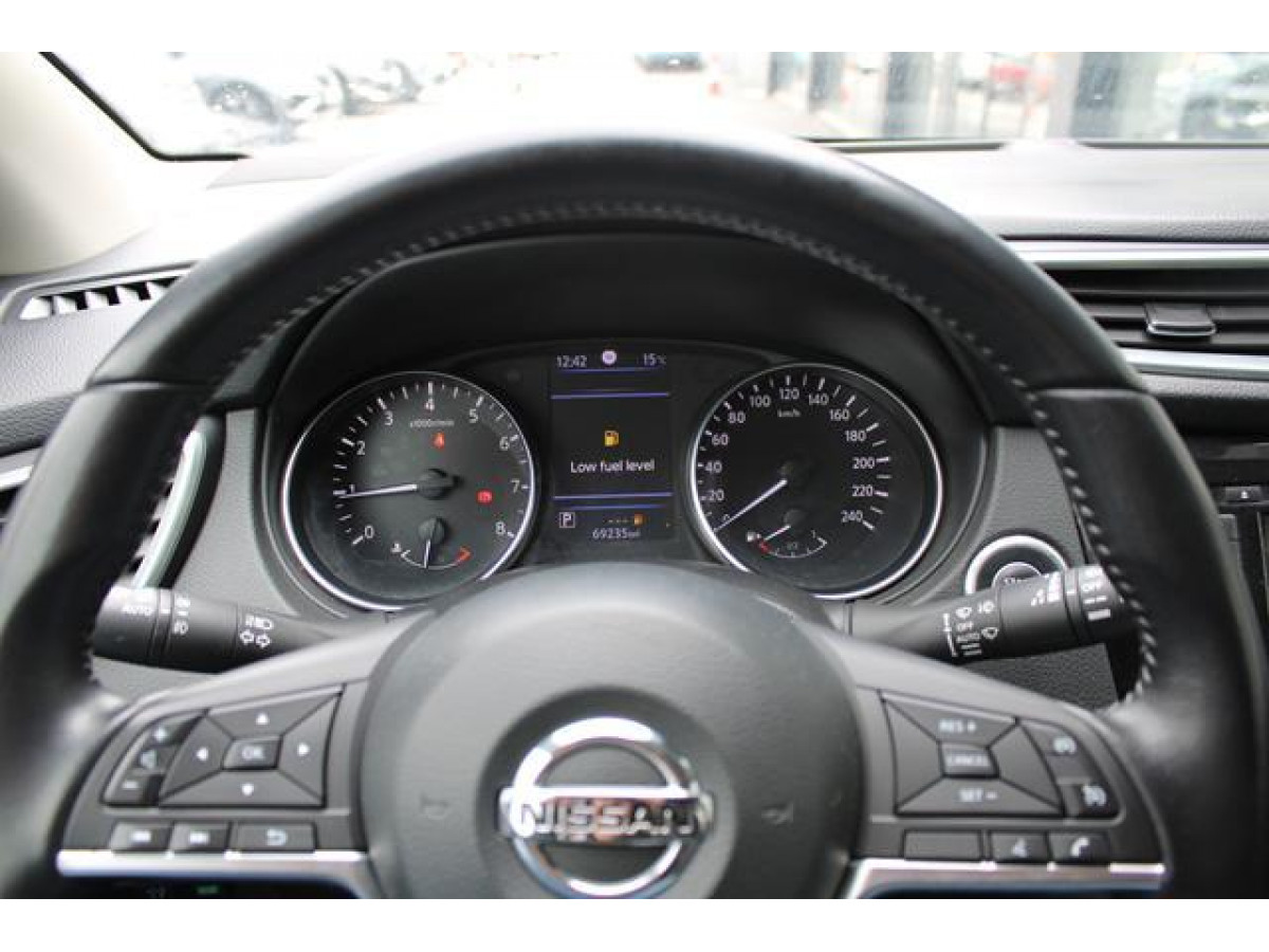 Nissan Qashqai 1.3 tCe EDC 