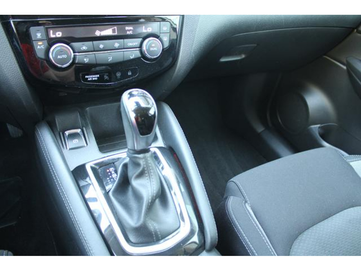 Nissan Qashqai 1.3 N-CONNECTA 