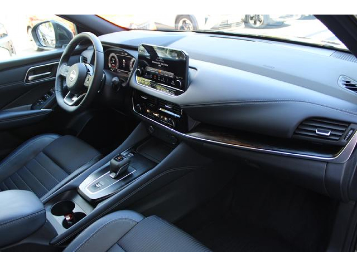 Nissan Qashqai 1.3 tCe TEKNA CVT 