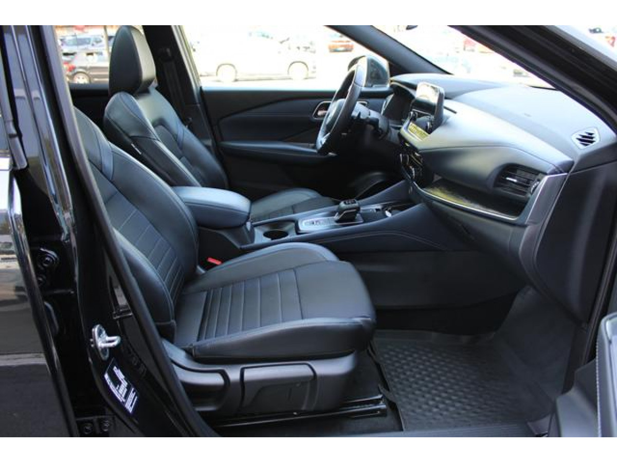 Nissan Qashqai 1.3 158 TEKNA CVT 