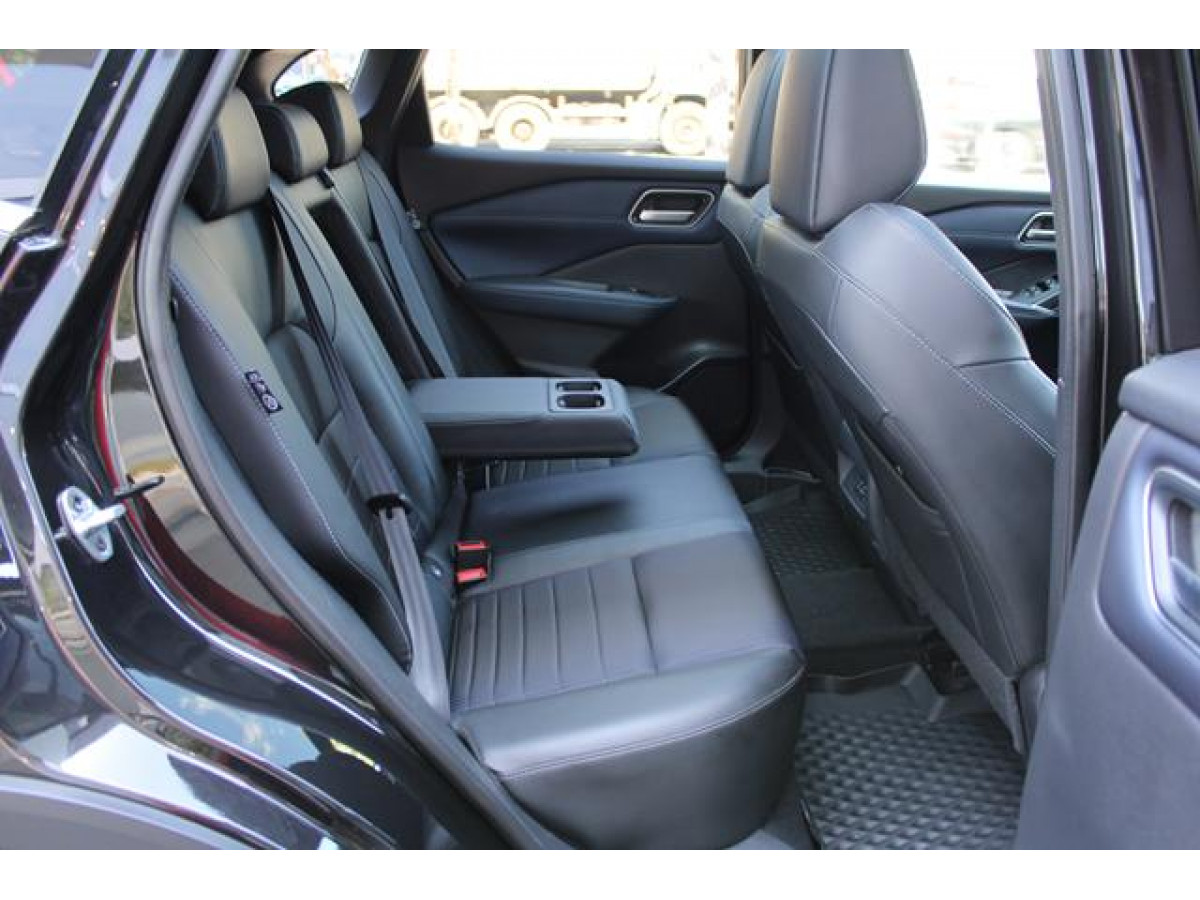 Nissan Qashqai 1.3 158 TEKNA CVT 