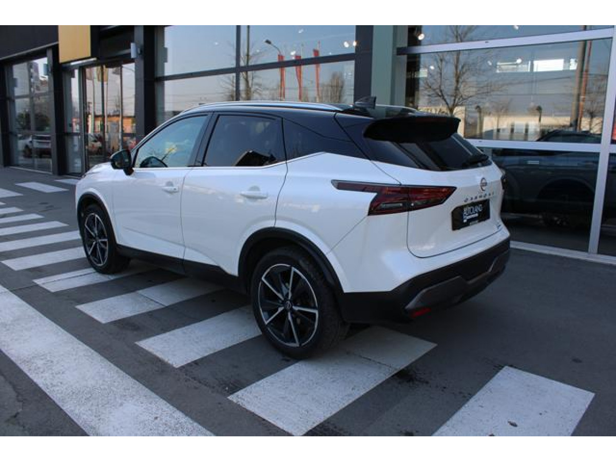 Nissan Qashqai 1.3 tCe HY.EDC TEKNA 