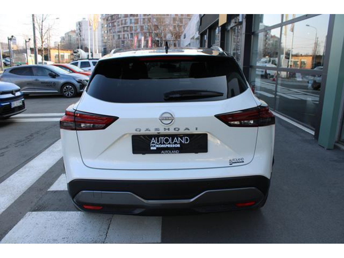 Nissan Qashqai 1.3 tCe HY.EDC TEKNA 