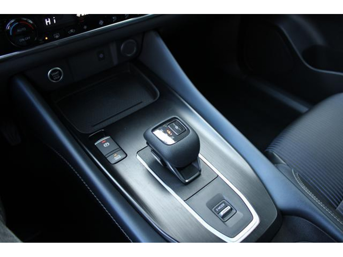 Nissan Qashqai 1.3 tCe HY.EDC TEKNA 