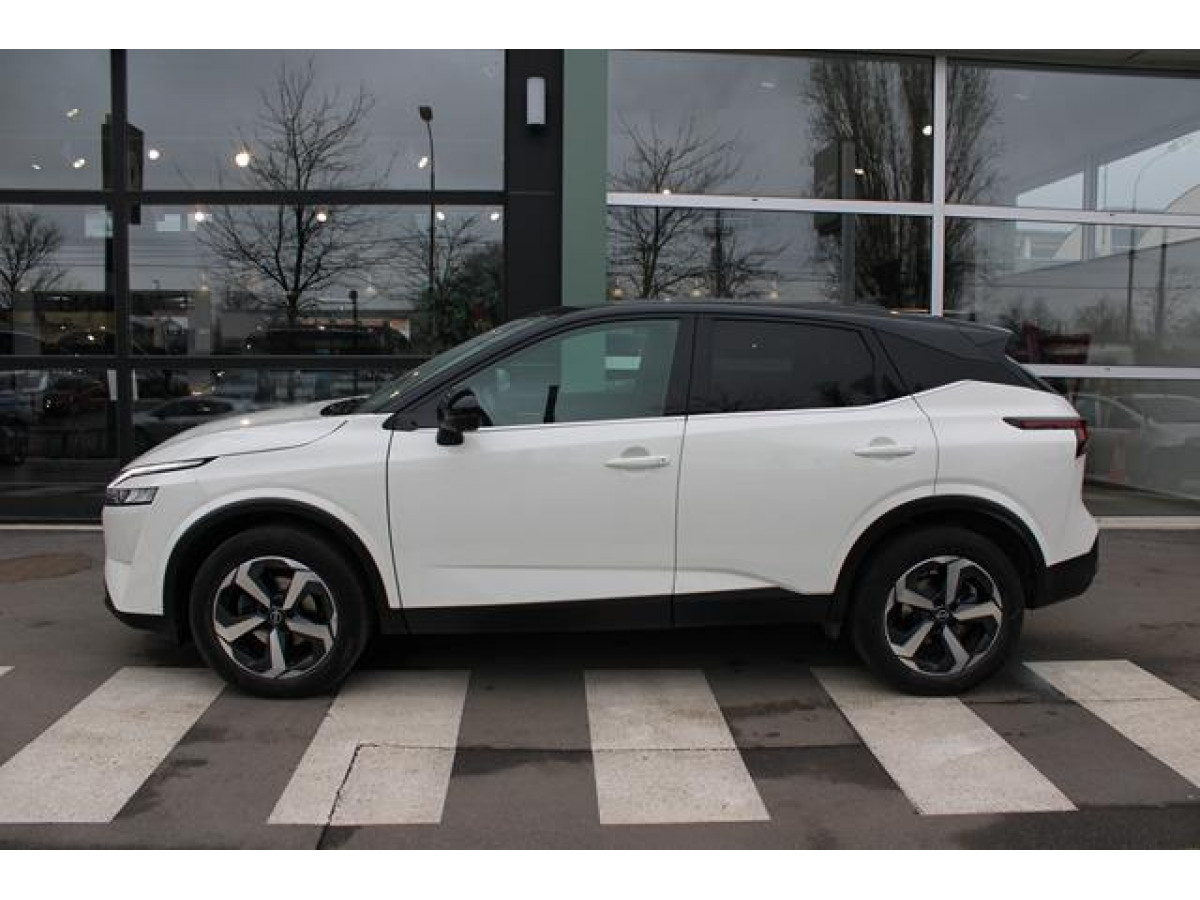 Nissan Qashqai 1.3 tCe HY. EDC 