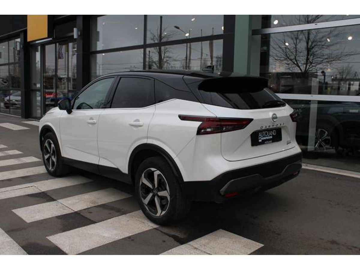 Nissan Qashqai 1.3 tCe HY. EDC 